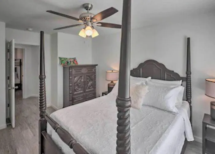 Dog Friendly Sleeps 11 Good For Groups Holiday home Bullhead City